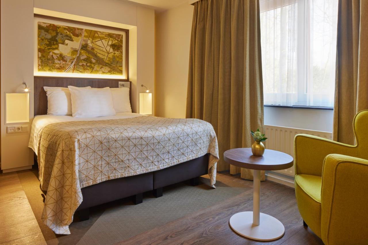 Auberge Du Bonheur Тилбург Екстериор снимка
